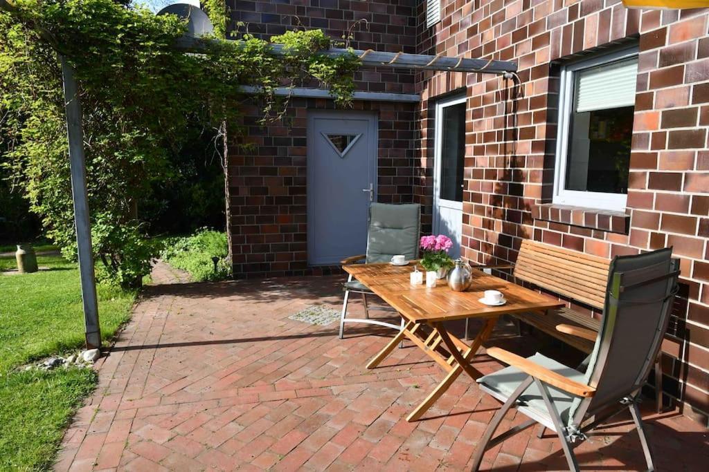 Unser Traumhaus Mit Wunderschoenem Garten Aurich Exteriér fotografie